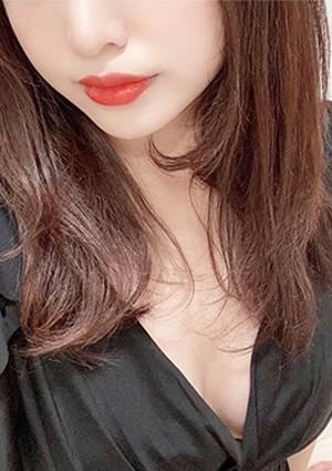 PREMIUM（プレミアム） 椎名 桃-MOMO-
