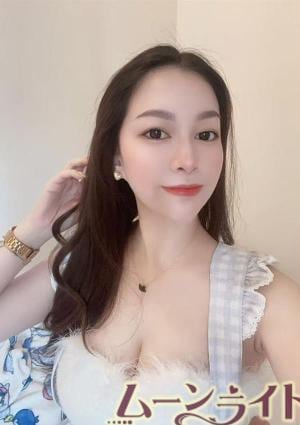 ム—ンライト めい