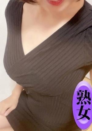 美魔女エステ 花山さおり