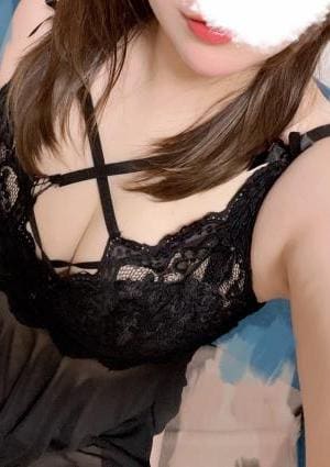 Brown（ブラウン） 菜花ひより