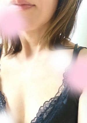 横浜新横浜町田人妻メンズエステ 青山りえ