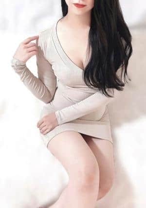 THE ESTHE FUKUOKA（ザエステ福岡） 浜崎美玲