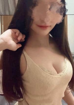 AMIRI（アミリ）岐阜 ゆりな