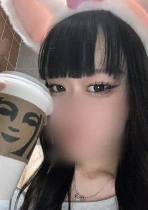 ガールズリゾート アロハ.ロコ るな