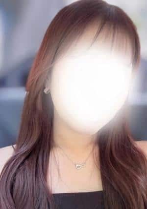 Shiny ～シャイニー～ 絵美里（えみり）