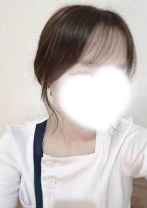 Shiny ～シャイニー～ 琉衣（るい）