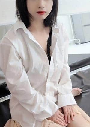 女神の熟女エステ 桜りりか