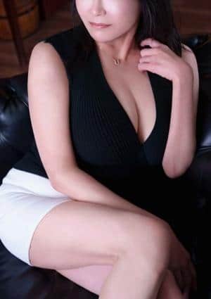 女神の熟女エステ 中田ゆう