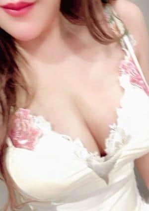 女神の熟女エステ 美咲　のあ