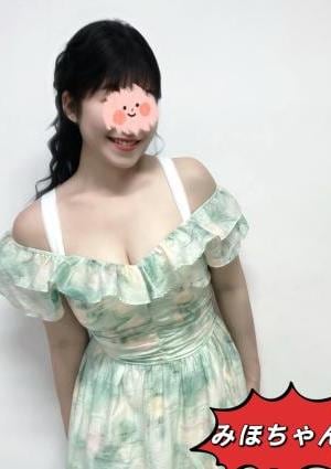 優安 みほ