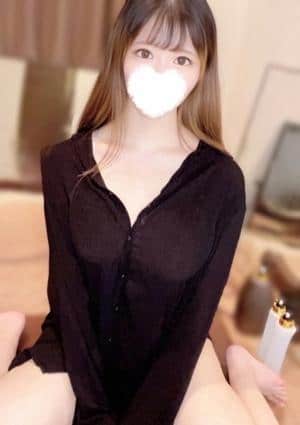 E-小町 桃奈ゆいな