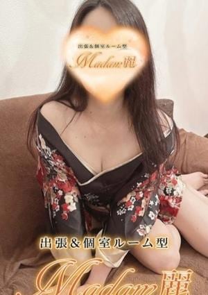 Madam麗 水瀬