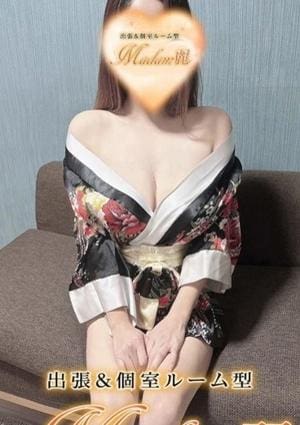 Madam麗 山本