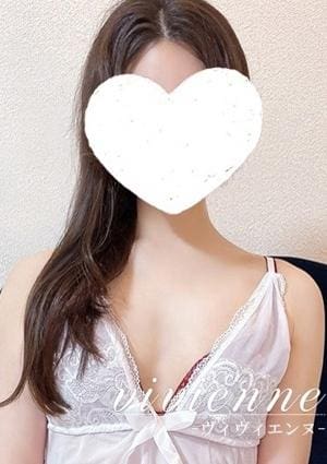 vivienne（ヴィヴィエンヌ） 恵菜子(えなこ)