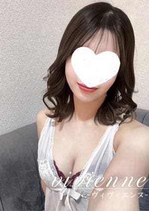 vivienne（ヴィヴィエンヌ） 莉音(りお)