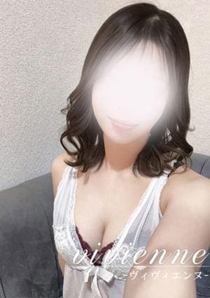 vivienne（ヴィヴィエンヌ） 莉音(りお)