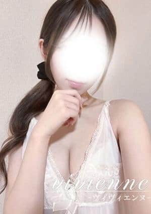 vivienne（ヴィヴィエンヌ） 彩華(いろは)