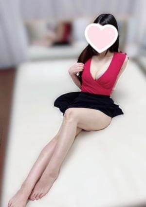 代々木上原メンズエステ 淑女の手 秋山ゆき