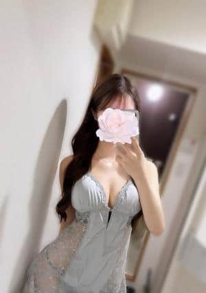 クイーンズコレクション 神保町ルーム 白百合　響