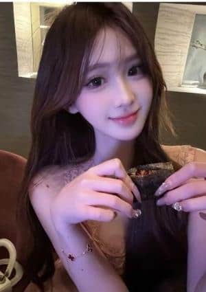 いちご 新人：えまちゃん