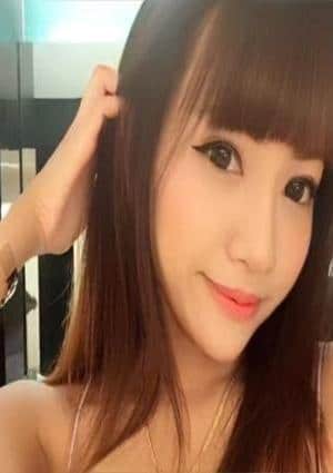 20代美少女 メメ
