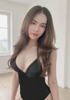 20代美少女 りさ