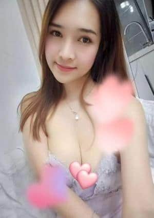 20代美少女 りな