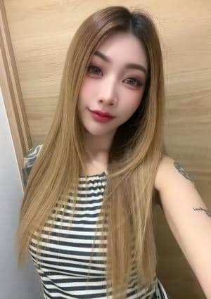 20代美少女 はる