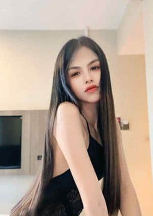 20代美少女 なな