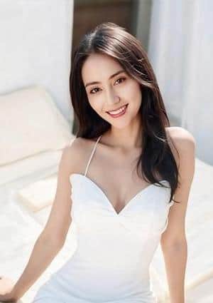 20代美少女 10/17新人ルル