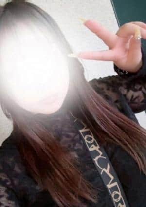 E ・Over♡（イーオーバー） 尾崎あい