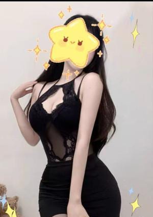 魅惑の女王 【新人】えみちゃん