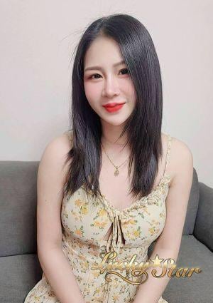 Lucky★Star（ラッキースター） るな