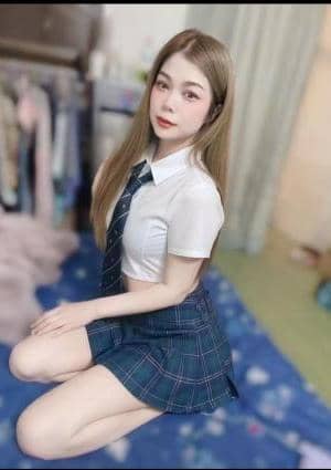 純情Girl 2月5日[新人入店]リサちゃん　(本人保証)