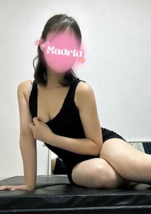 Oil Madrid（オイルマドリード） 三浦もも