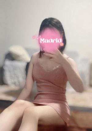 Oil Madrid（オイルマドリード） 黒咲いちか