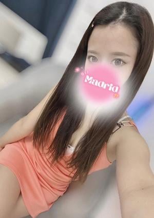 Oil Madrid（オイルマドリード） 白石まなみ