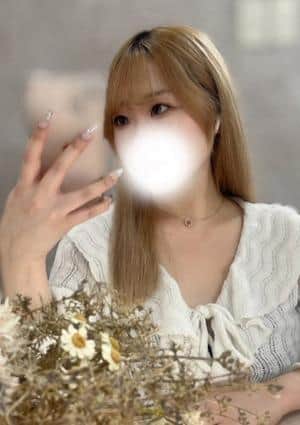 Oil Madrid（オイルマドリード） 百瀬もな