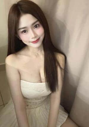 Emmi（エミ） ナミ