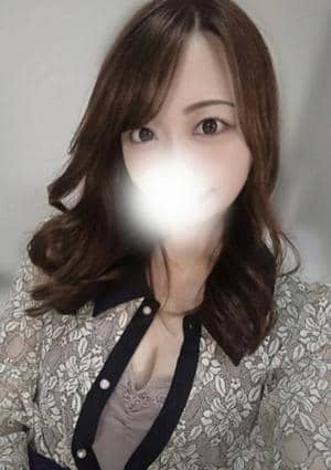RED EYE（レッドアイ） まゆ