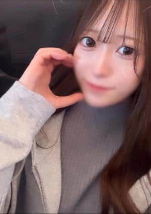RED EYE（レッドアイ） ゆり