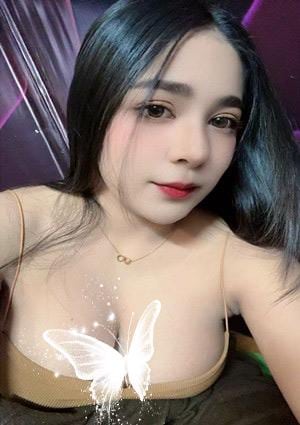 蕾（つぼみ） やや