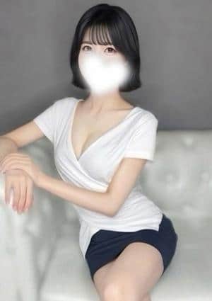 Aroma charmant（アロマシャルマント）新宿店 霧里 しずく