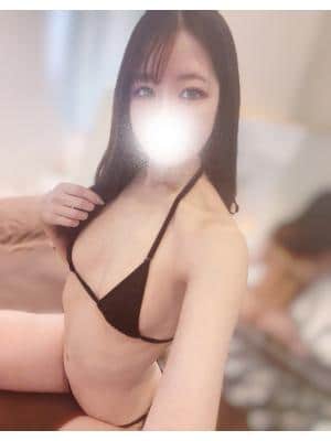 BLUE EYES 加賀見えま