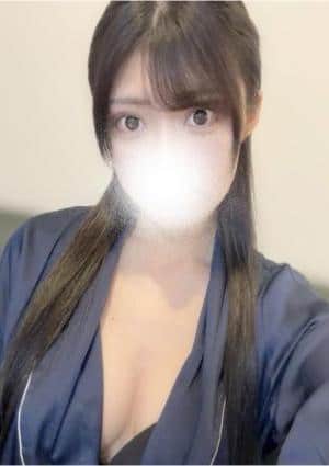 BLUE EYES 上村りな
