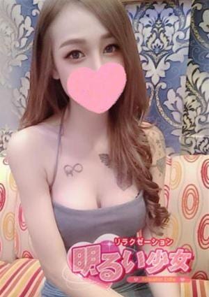 明るい少女 みみ