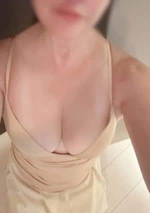 博多人妻さん 久留米店 野亜夫人