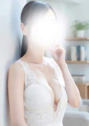 ラグジ名古屋 YUI