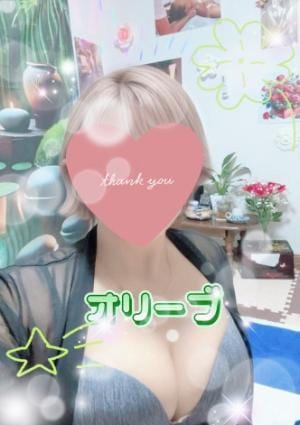 オリーブ ゆな