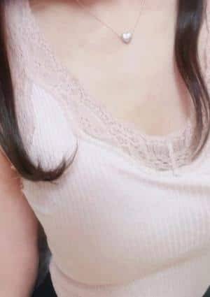 まろん 府中ルーム 白川　ひなた